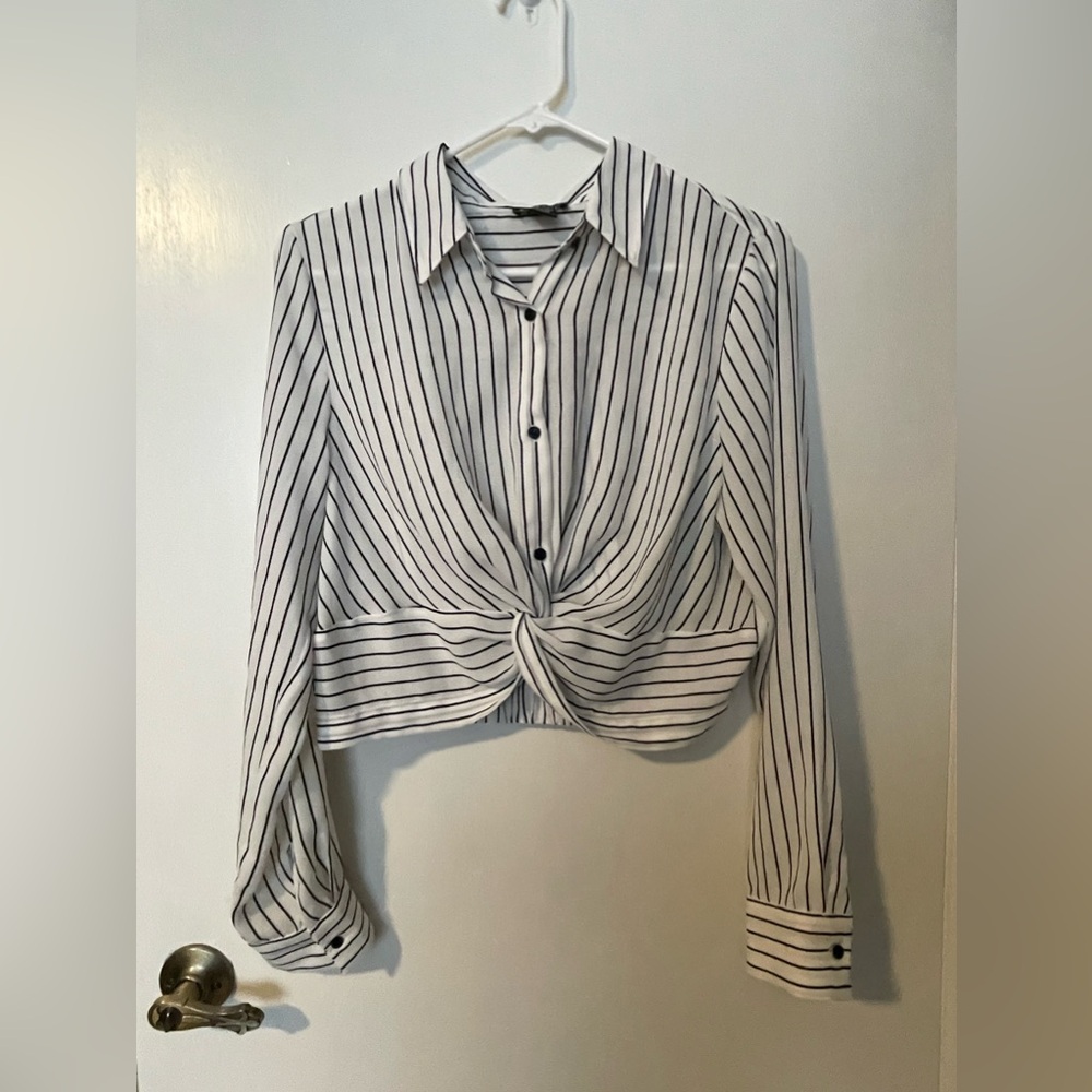Womans cropped top